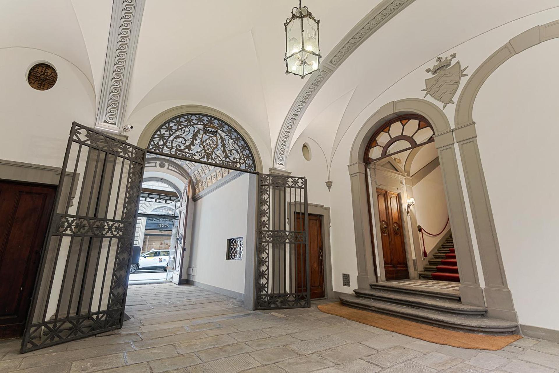 Tornabuoni Living - Luxury Apartments Collection Florencia Exterior foto